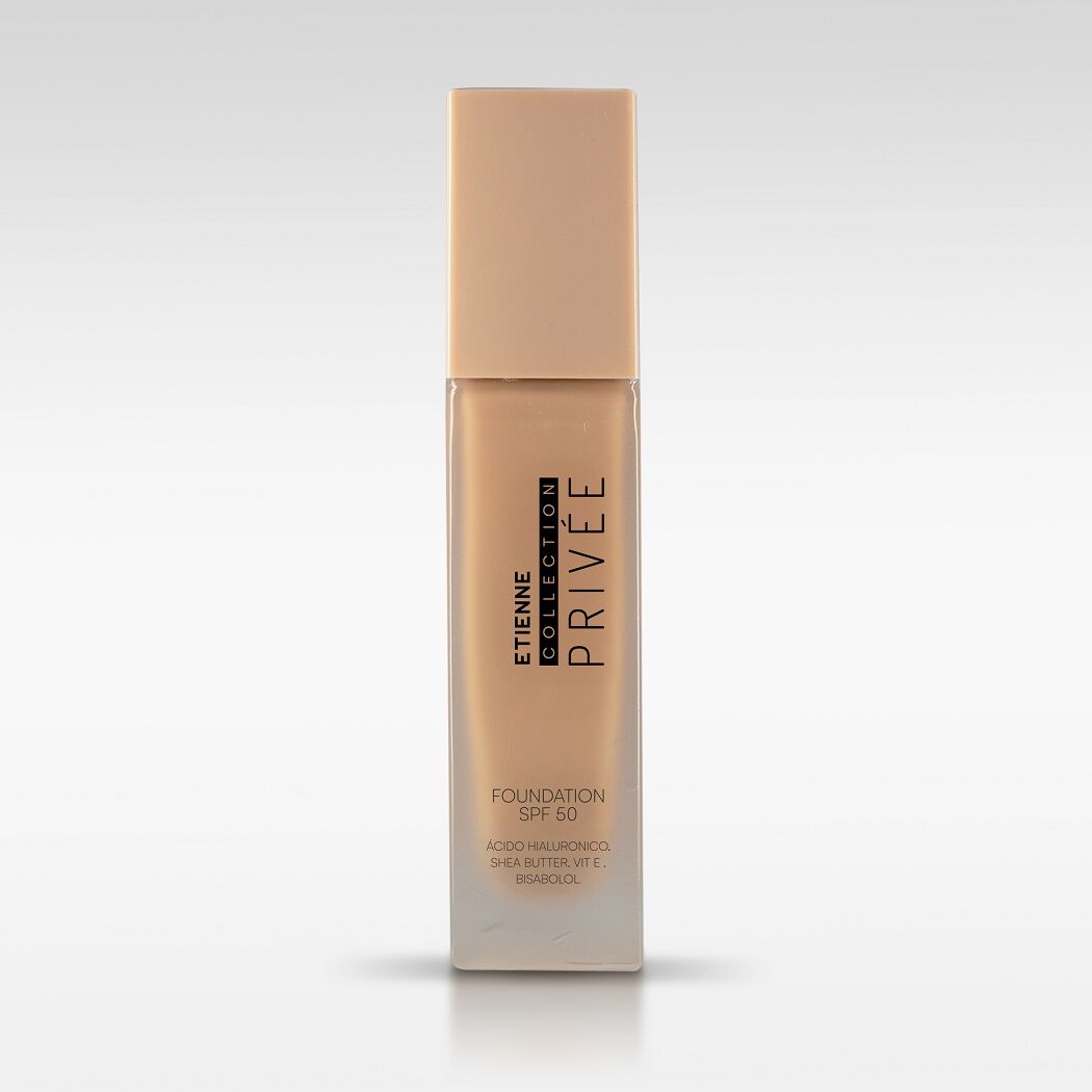 Etienne Priveé Foundation SPF50 Lumiere 01 Ac.H y Vit E