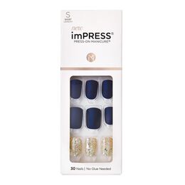 Unas-impress-wannabe-star-kiss